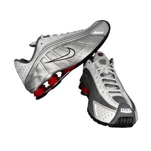 (2545) Nike Shox Shoes Sneakers Men's Size10.5 White Silver Red EXCELLENT COND